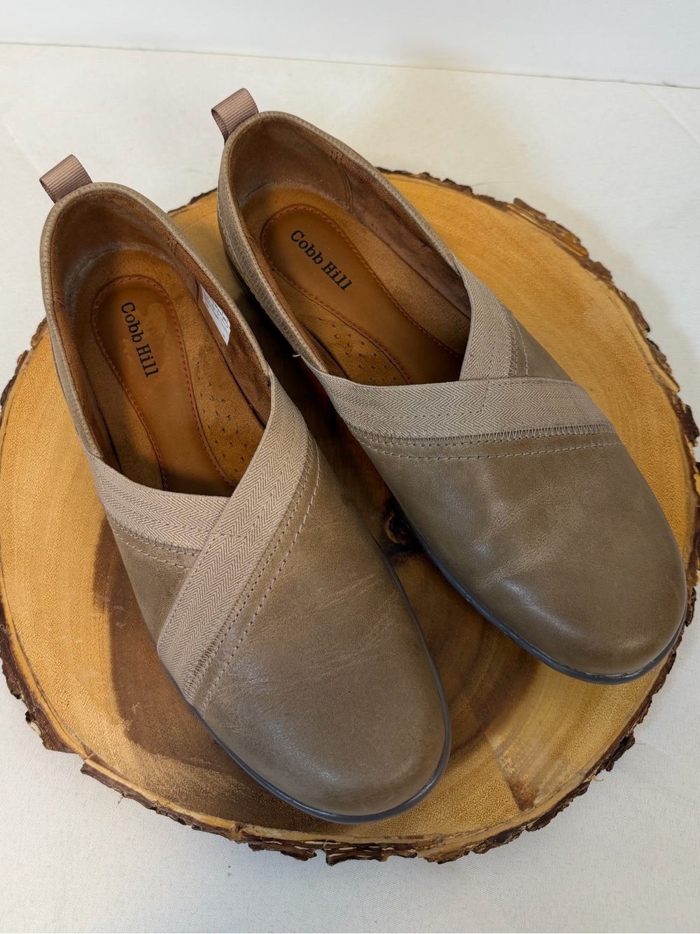 Cobb Hill Penfield Envelope Beige Taupe Slip-On Comfort Flats Women’s Size 8